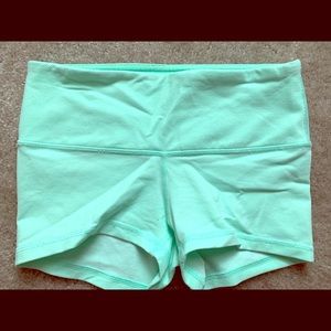 Lululemon boogie shorts, size 2